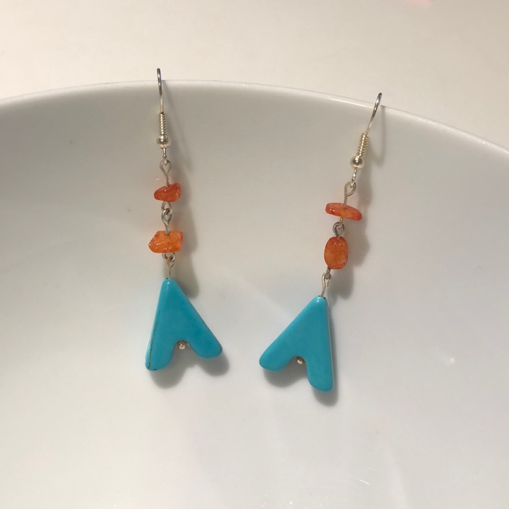 Handmade Turquoise Howlite with quartzite chips